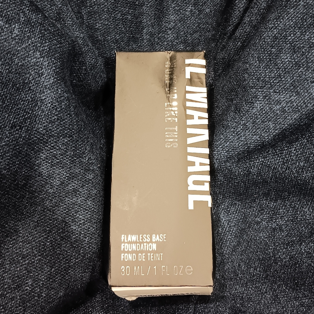 IL Makiage Woke Up Like This Foundation Shade 035. Swatched one time.